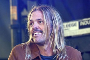 Jantung Taylor Hawkins Membesar 600 Gram, Diduga Ini Penyebab Kematiannya