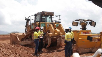 PT Merdeka Cooper Gold Fasilitasi Pekerja Akses Pekerjaan Layak