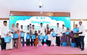 Tebar Kebahagiaan Bersama 1000 Anak Yatim & Duafa