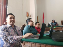 44 Warga Pulosari Berharap Ganti Rugi 10 Miliar
