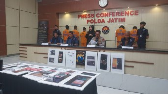 Polda Jatim Tangkap Warga Magelang Sebar Foto Telanjang Pacar