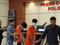 Dua Mahasiswa Peras Kadispendik Jatim, Modus Isu Korupsi dan Perselingkuhan
