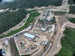 MDKA Catat Pertumbuhan dan Kemajuan Proyek Strategis di Semester Satu 2025
