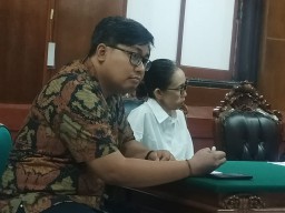 Ahli Hukum Unair Berikan Keterangan dalam Sidang PMH Nany Widjaja