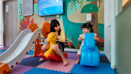 Liburan Seru Bareng Keluarga di HARRIS Hotel Bunderan Waru