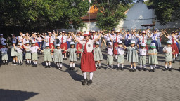 Pembukaan MPLS Kampus Santa Maria Surabaya