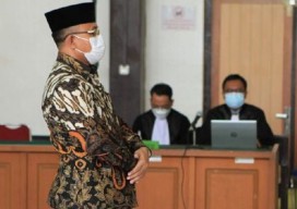 Bupati Muara Enim Nonaktif Diminta Kembalikan Uang Suap Rp3 M
