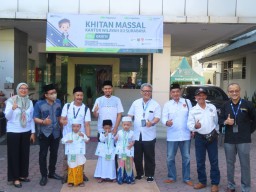 131 Peserta Ramaikan Khitanan Massal Pegadaian Kanwil XII Surabaya