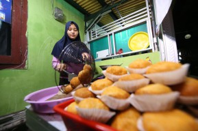Wisata Kampung Kue Surabaya Raup Omzet 15 Juta per Hari