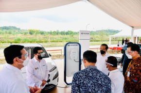 Jabar Punya Pabrik Baterai Listrik Terbesar Asia Tenggara
