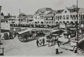 Revitalisasi Kota Lama sebagai Wisata Sejarah Surabaya.