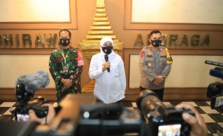 Waspadai Kluster Pilkada, Khofifah Himbau Kampanye Patuhi Protokol Kesehatan