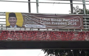 Spanduk Luhut Maju Jadi Capres Bertebaran