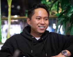 Agar Terkenal, Doni Salmanan Sebar Uang