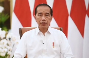 Jerry Massie: Kerjaan Jokowi cuma Bangun Jalan