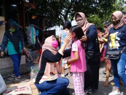 Tinjau Bank Sampah di Candi, Istri BHS Minta Warga Peduli Lingkungan
