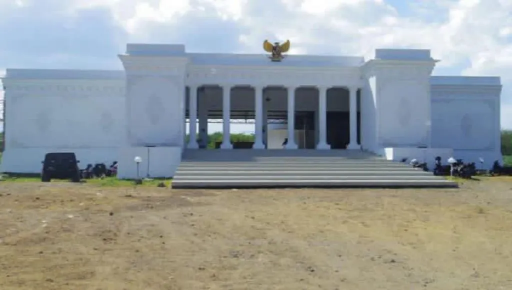 Wah! Kantor Kelurahan di Lampung Disulap Seperti Istana Merdeka