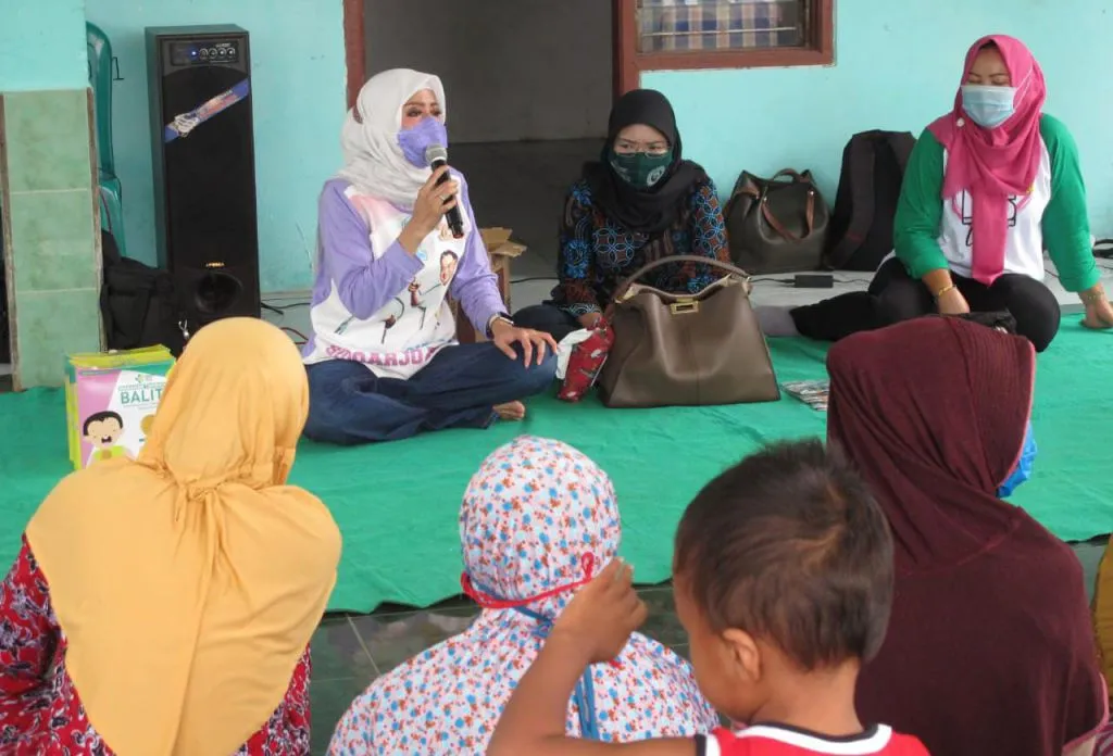 Warga Desa Terpencil di Sidoarjo Sambat ke Istri BHS Soal Infrastruktur