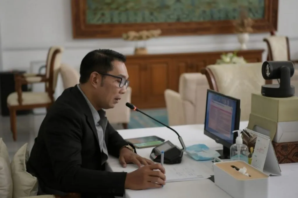 Ridwan Kamil Minta Perusahaan dan Industri Taati Peraturan PPKM Darurat
