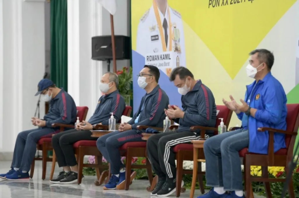 Gubernur Ridwan Kamil Lepas Kontingen PON Jabar