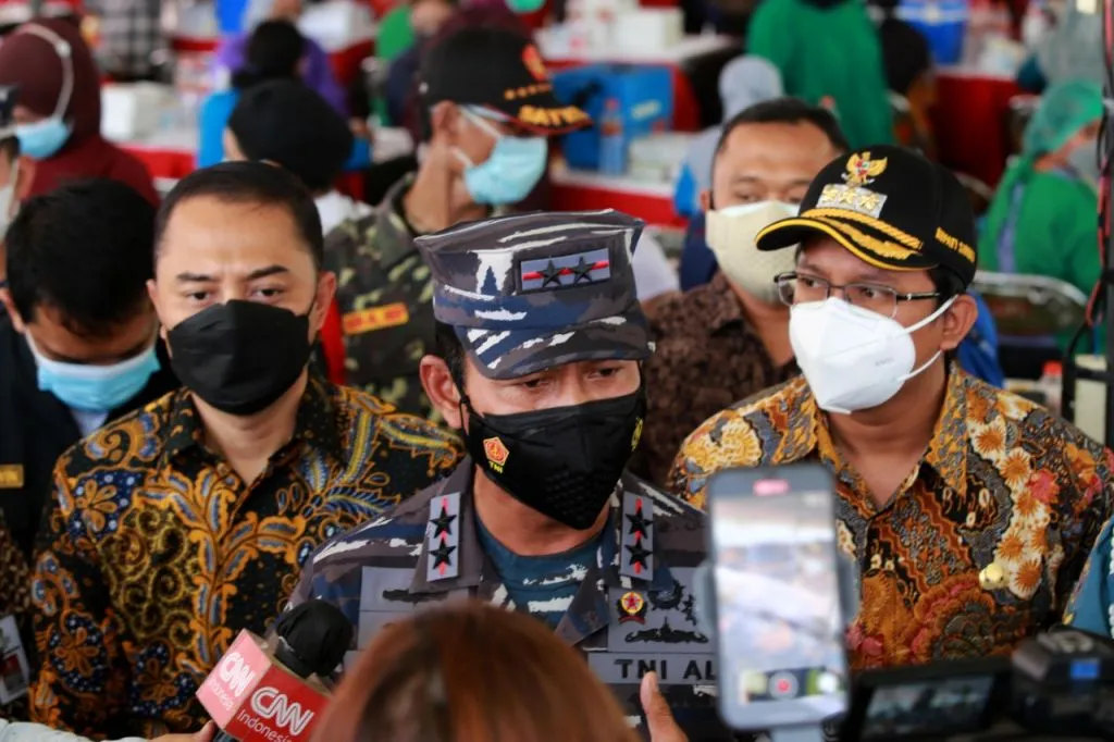 Serbuan Vaksinasi Maritim Di Lapangan THOR Surabaya, Wujudkan Pemulihan Ekonomi Wilayah Aglomerasi
