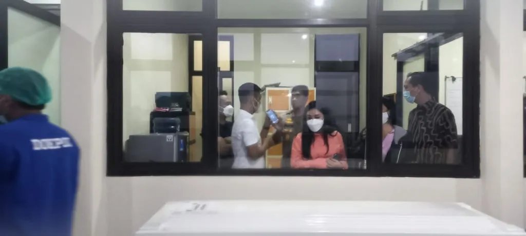 Mobil Jenazah Vanessa Angel dan Febri Andriansyah Diberangkatkan Lewat Jalur Darat
