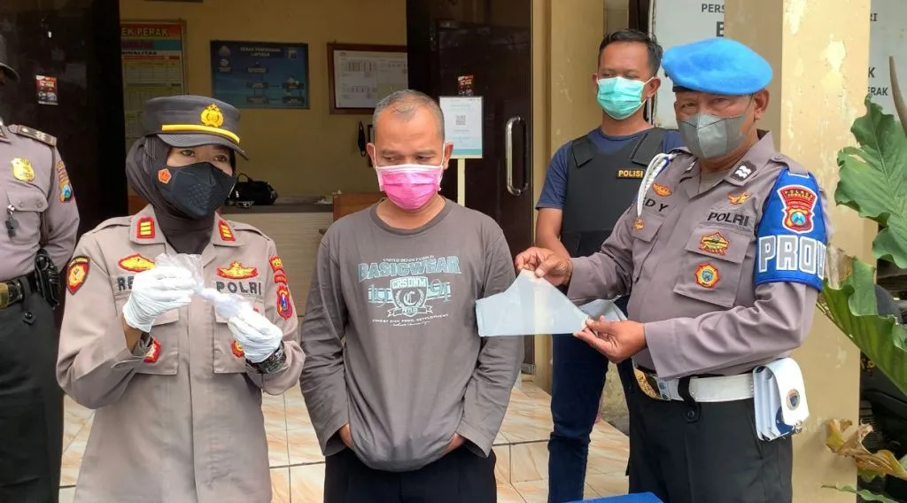 Anak Sakit, Abdus Syakur Aniaya Mantan Istri