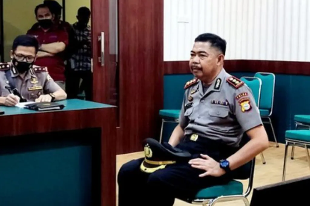 Buka Masker, Ini Wajah Oknum AKBP yang Gauli Siswi SMP selama 5 Bulan