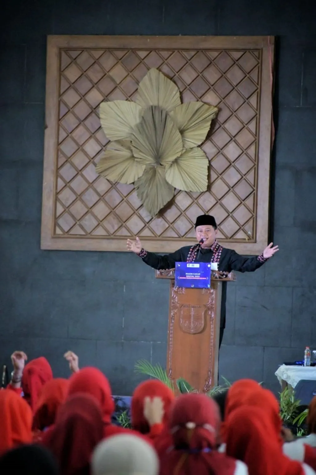 Wagub Jabar: Kader Posyandu Harus Paham Dunia Digital