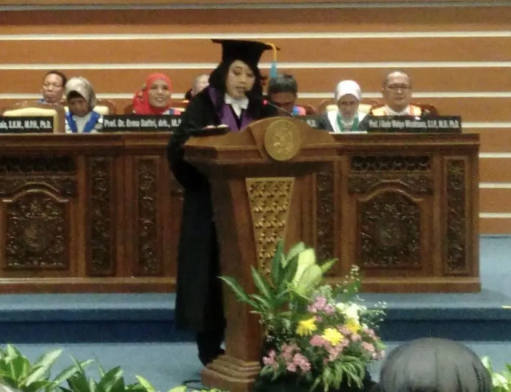 Unair Kukuhkan Tujuh Guru Besar