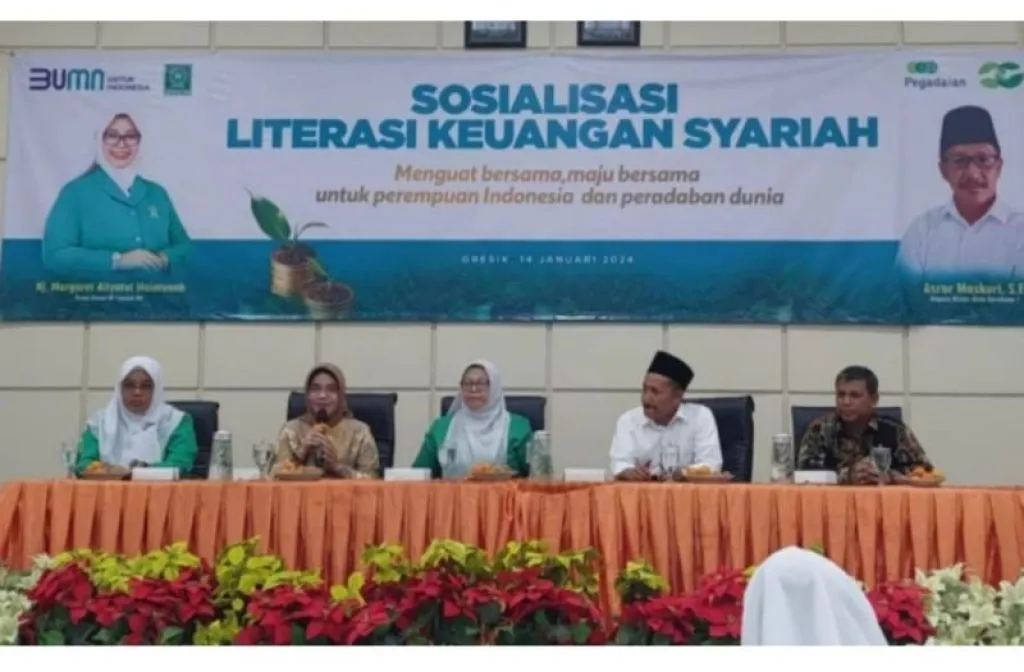 Kegiatan Sosialisasi Literasi Keuangan Syariah di Aula Ainul Yaqin Dinas Pendidikan Kabupaten Gresik, Minggu (14/1/2024).