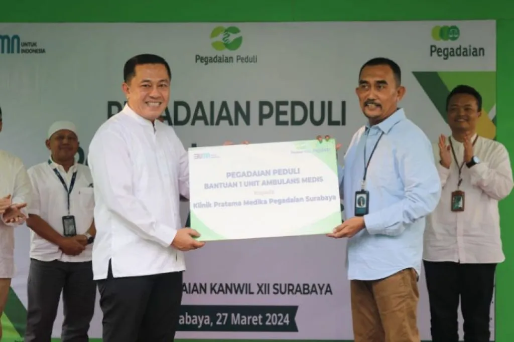 PT Pegadaian Serahkan Bantuan 2 Unit Mobil Ambulance