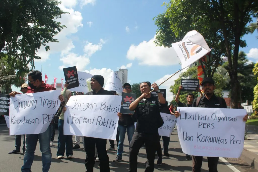 Ancam Kebebasan Pers, IJTI Surabaya Tolak Pasal Bermasalah RUU Penyiaran