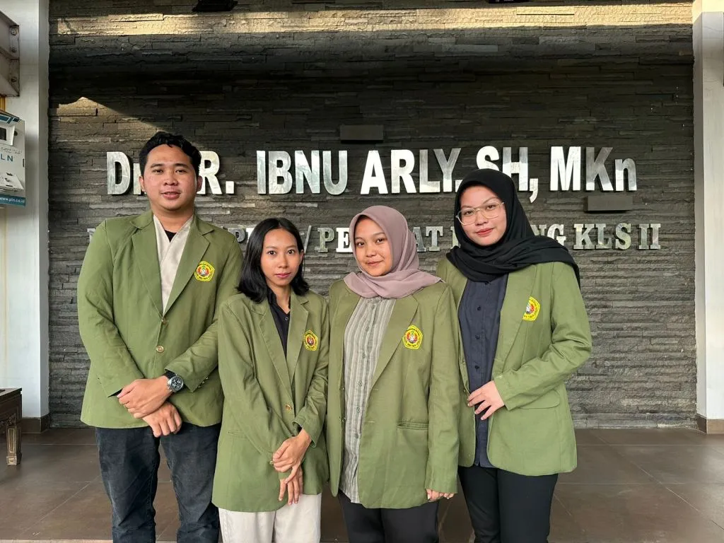 Guna Meningkatkan Kompetensi, Mahasiswa UPN Veteran Mengikuti Progam MBKM di Kantor Notaris  Dr. Ibnu Arly