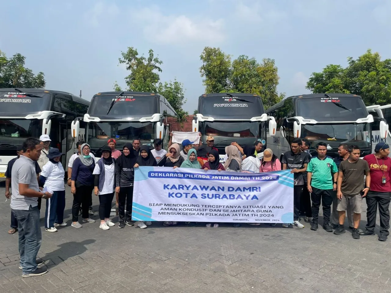 Karyawan PO Damri Surabaya Deklarasi Pilkada Jatim Damai