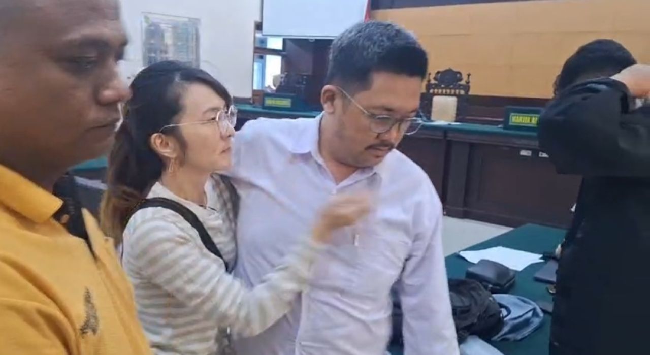 Terdakwa Herman Budiyono usai menjalani sidang.