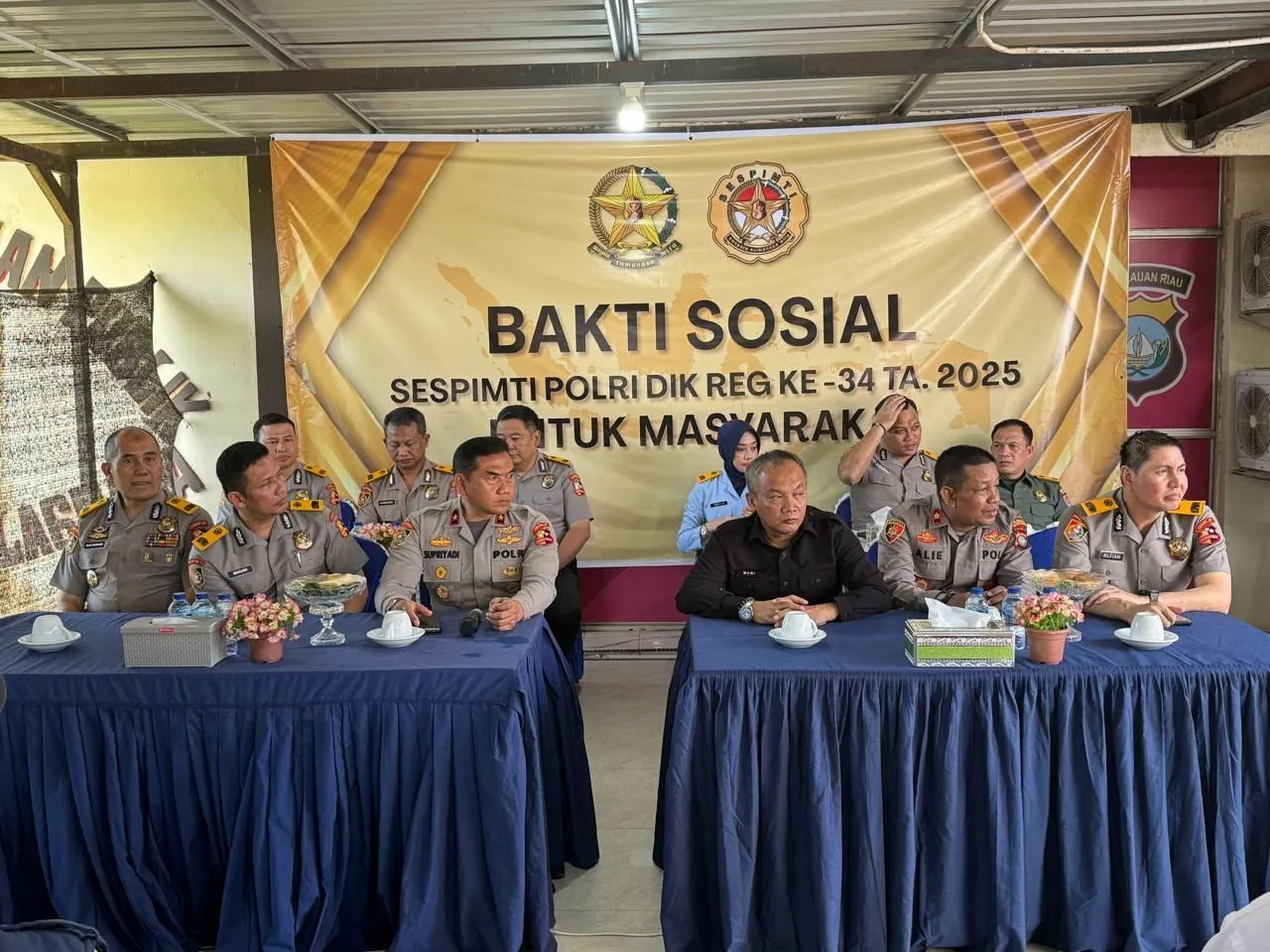 Serdik SESPIMTI Polri 2025 Bagikan Ratusan Paket Sembako di Nongsa, Batam