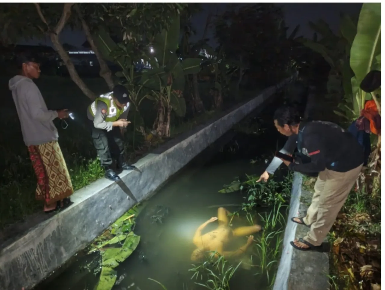 Kebiasaan Meminum 4 Butir Pil Bodrex, Pria di Temukan Meninggal di Aliran Irigasi Persawahan