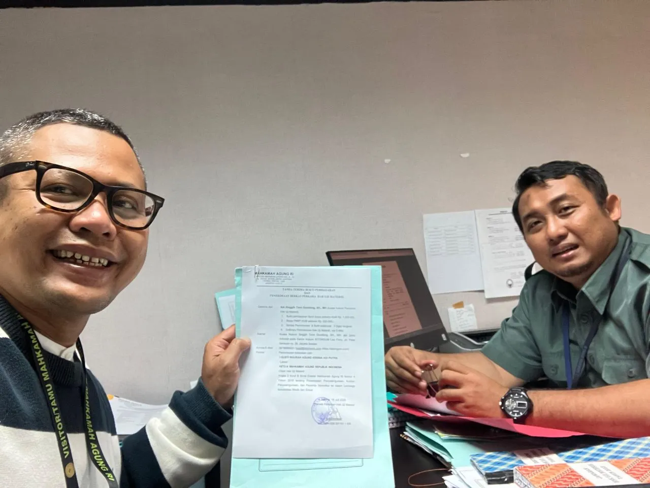 Pemuda Bali Gugat Batas Gramasi Ganja, SEMA 04/2010 Diuji di MA