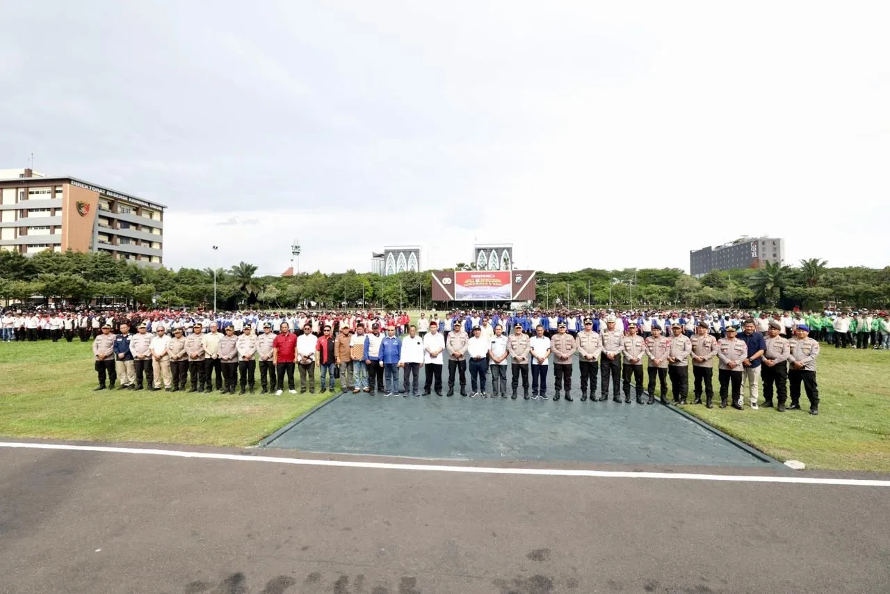 Polda Jatim, Serikat Pekerja, dan Buruh Gelar Apel Kebangsaan Jaga Kamtibmas