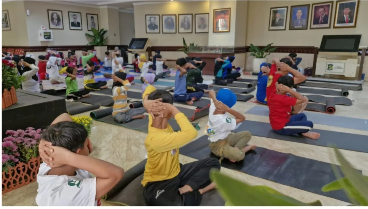 Rayakan Hari Anak Nasional 2025, Anak-anak Yoga dan Bermain Edukasi Bersama