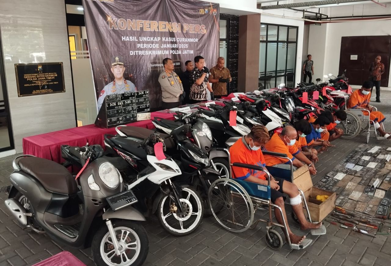 Polda rilis ungkap kasus curanmor di Jatim.