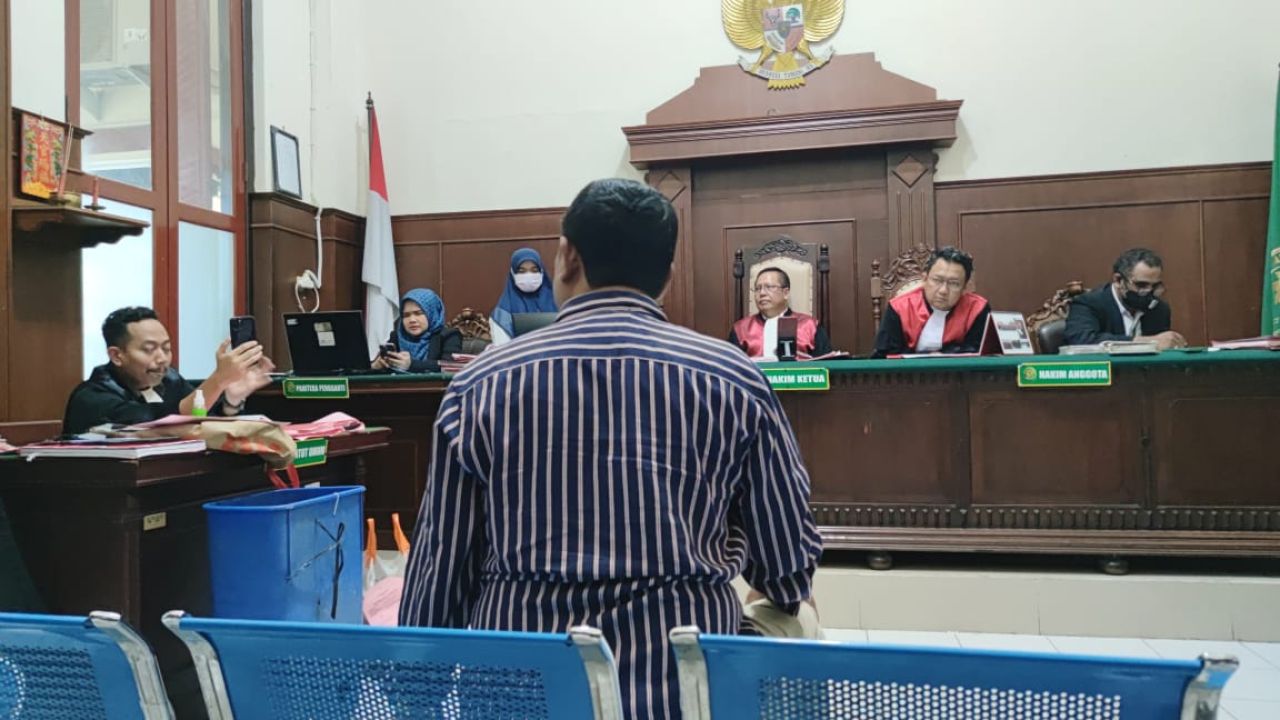 Saksi pelapor akui tidak mengetahui peristiwa secara langsung.