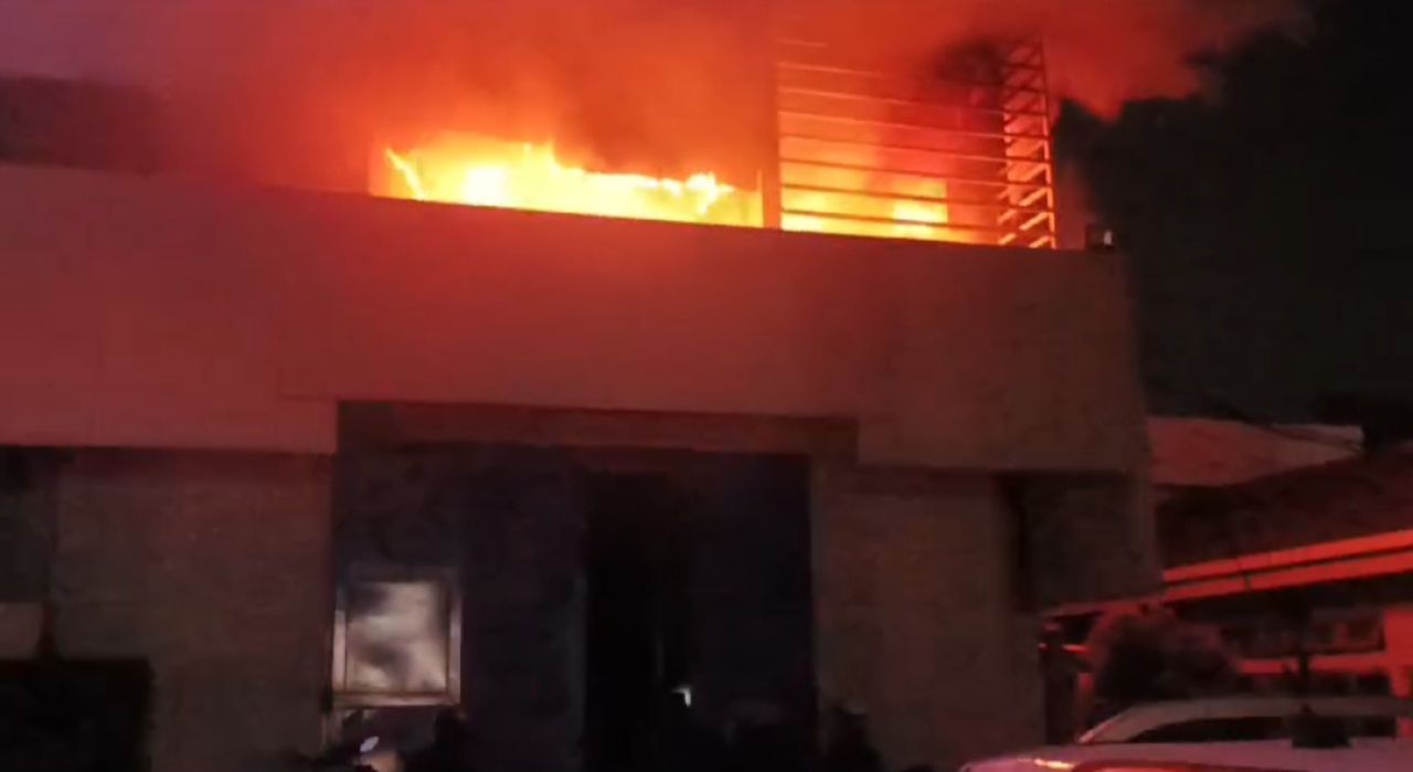 Kebakaran Hanguskan Ruang Server dan Ruang Arsip Dinas Perhubungan Jatim