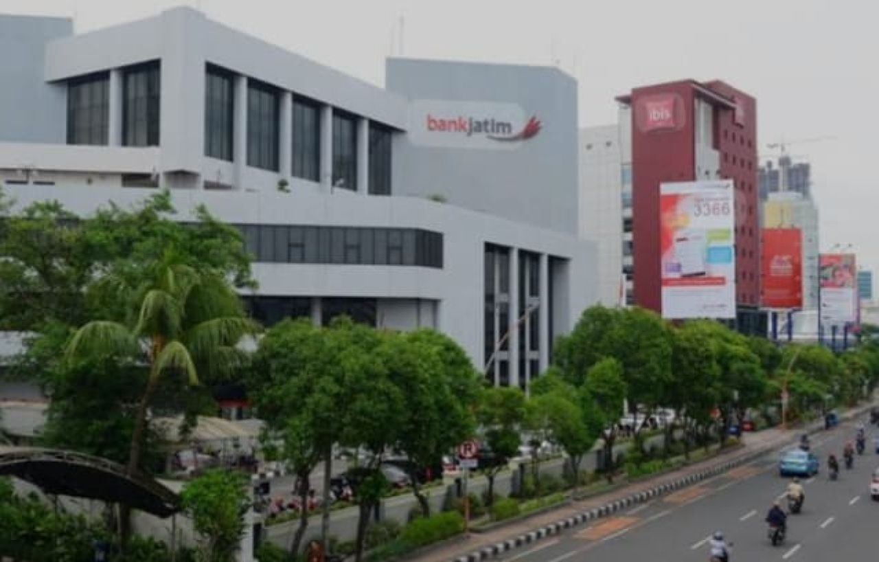 Ilustrasi : foto gedung Bank Jatim di Surabaya