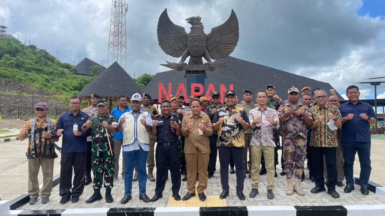 Rapat Koordinasi Pelayanan Lintas Batas Negara yang berlangsung di PLBN Napan pada Jumat, 7 Maret 2025.