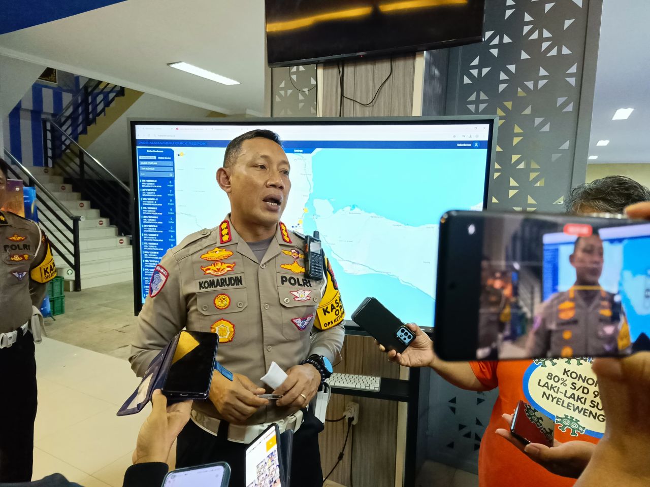 Dirlantas Polda Jatim Kombes Pol. Komarudin saat memberikan pengarahan ke anggotanya