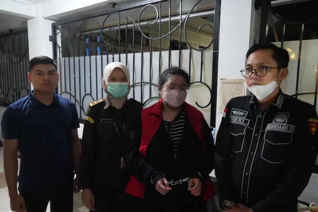 Kejati Jatim Tahan Direktur PT Buana Jaya Surya, Korupsi Sarana Prasarana SMK 2017