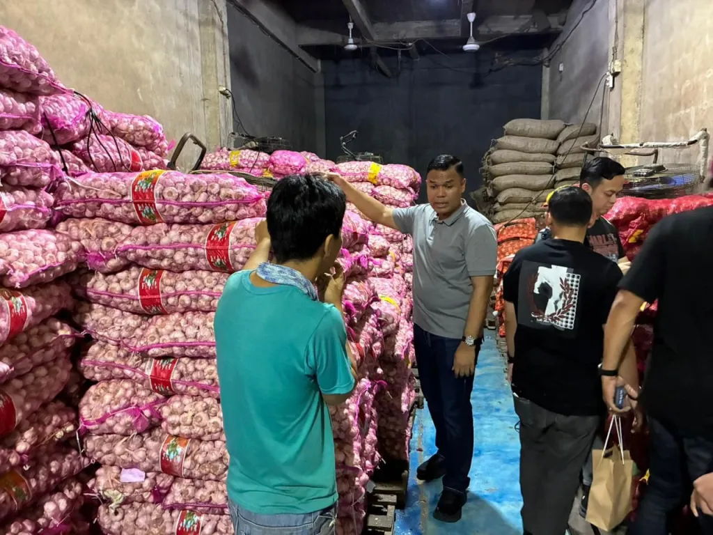 Bareskrim Ungkap Penyelundupan 23 Ton Bawang dan Cabai di Pontianak