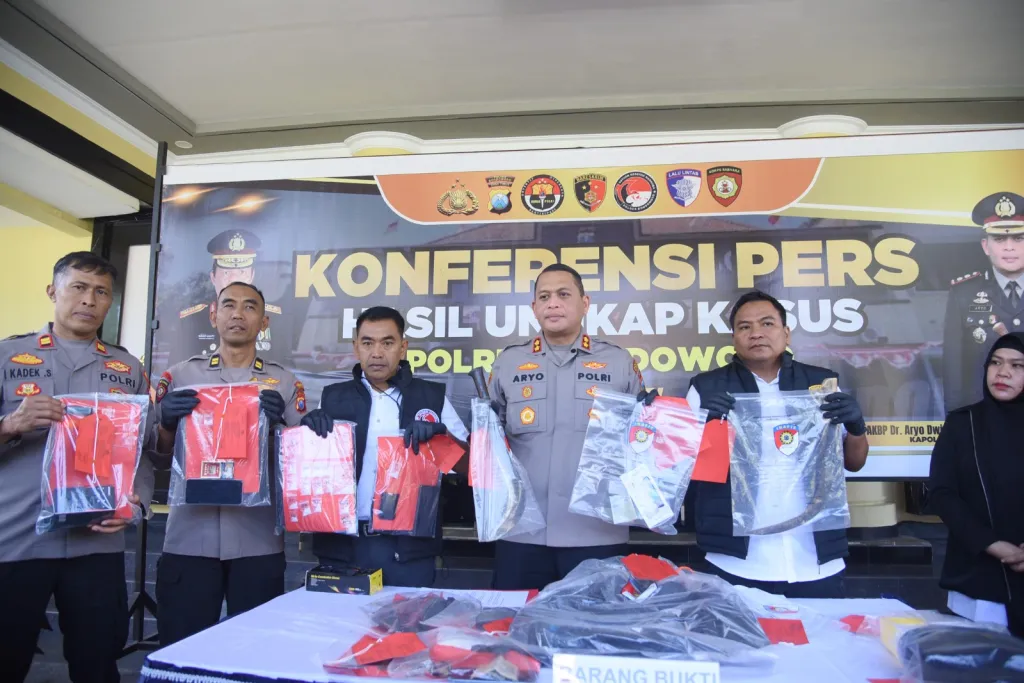 Polres Bondowoso Amankan Tersangka Perampokan Bersajam